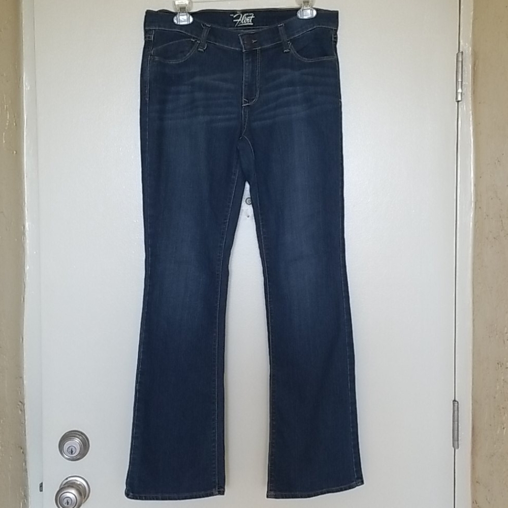 Old Navy "The Flirt" Bootcut Jeans